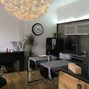 Wine Apartment
